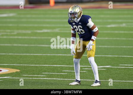 14 novembre 2020 ; Chestnut Hill, ma, États-Unis; notre Dame Fighting Irish Cornerback Clarence Lewis (26) en action lors du match de football NCAA entre notre Dame Fighting Irish et Boston College Eagles au stade Alumni. Anthony Nesmith/CSM(image de crédit : &copy ; Anthony Nesmith/CSM via ZUMA Wire) Banque D'Images