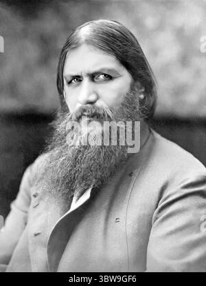 Raspoutine. Portrait du mystique religieux russe et guérisseur de foi, Grigori Iefimovitch Raspoutine, (1869-1916) qui exerça une grande influence à la cour du tsar Nicolas II, vers 1910 Banque D'Images