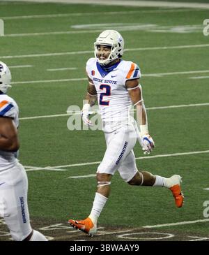 21 novembre 2020 - Khalil Shakir #2, récepteur des Boise State Broncos, célèbre un score lors d'un match entre les Rainbow Warriors d'Hawaï et les Boise State Broncos au stade Aloha à Honolulu, HI - Michael Sullivan/CSM(Credit image : &copy ; Michael Sullivan/CSM via ZUMA Wire) Banque D'Images