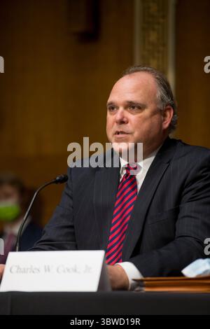 9 décembre 2020, Washington, District of Columbia, États-Unis : Charles W. Cook, Jr. Comparaît devant un comité sénatorial sur l’environnement et les travaux publics â€“ audience sur la qualité de l’air et la sûreté nucléaire sur sa nomination en attente pour être membre du conseil d’administration de la Tennessee Valley Authority dans le bâtiment des bureaux du Sénat Dirksen sur Capitol Hill à Washington, DC, mercredi 9 décembre 2020. Crédit : Rod Lamkey / CNP (crédit image : © Rod Lamkey - CNP/CNP via ZUMA Wire) Banque D'Images