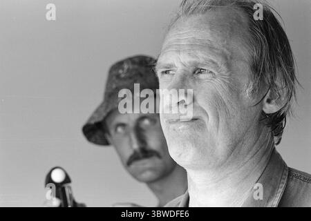 Aktuell 32 - 4 - 1972 : été cinématographique dans le sud de la Norvège C'est l'été du cinéma et de la littérature norvégiens dans le sud de la Norvège. Norsk film A/S et Team-film battent leur plein avec deux productions. Norsk film s'est concentré sur 'Omgivelser' de Kjell Askildsen, Team-film traite avec Sigbjørn Hølmebakk et 'Jentespranget'. Peter Lindgren pendant le tournage du film Omgivelser. Photo : ODD Ween / Aktuell / NTB ***LA PHOTO N'EST PAS TRAITÉE*** *le texte est traduit automatiquement* Banque D'Images