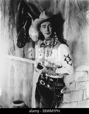 Roy Rogers dans un costume de cow-boy (crédit image : © Movie Star News via ZUMA Press Wire Service) Banque D'Images