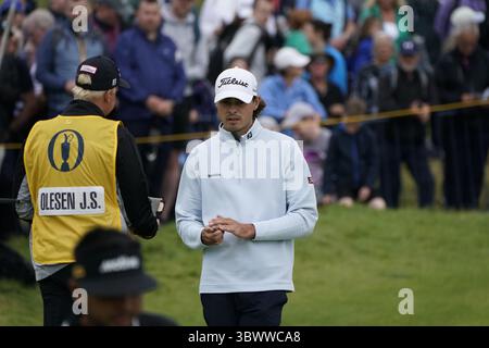 Portrush, comté d'Antrim, Irlande du Nord. 17 juillet 2025. Jacob Skov Olesen (Den) en action le 1er jour de TheÊ153rd Open Championship, Royal Portrush Golf Club (Dunluce Links) à Portrush, comté d'Antrim, Irlande du Nord, du jeudi 17 juillet au dimanche 20 juillet 2025. Sur le 17ème crédit vert : Mark Newcombe/Alamy Live News Banque D'Images