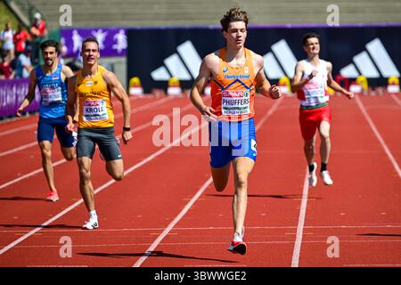 Bergen, Norvège. 17 juillet 2025. BERGEN, NORVÈGE - 17 JUILLET : Jonas Phijffers, des pays-Bas, en compétition au 400 m hommes lors de la première journée des Championnats d'Europe d'athlétisme U23 2025 à l'Estadio Vallehermoso le 17 juillet 2025 à Bergen, Norvège. (Photo Erik van Leeuwen/Agence BSR) crédit : Agence BSR/Alamy Live News Banque D'Images