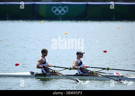 23 juillet 2021, Koto City, Tokyo, Japon : Hugo BOUCHERON et Matthieu ANDRODIAS remportent leur double échauffement d'aviron pour hommes sur la voie navigable Sea Forest le 23 juillet 2021 à Tokyo, Japon (crédit image : © Mickael Chavet via ZUMA Press Wire) Banque D'Images