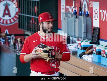 27 juillet 2021, Anaheim, Californie, États-Unis : David Fletcher #22 des Angelsde Los Angeles lors de leur match de saison régulière MLB avec les Rockies du Colorado le mardi 27 juillet 2021 au Angel Stadium d'Anaheim à Anaheim, Californie. Les anges perdent face aux Rocheuses, 3-12. DOUGLAS CUELLAR/PI (crédit image : © Prensa Internacional via ZUMA Press Wire) Banque D'Images