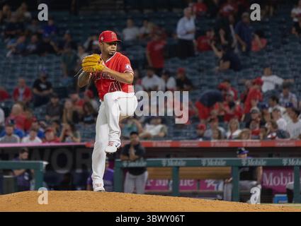 27 juillet 2021, Anaheim, Californie, États-Unis : Junior Guerra #41 des Angels de Los Angeles lors de leur match de saison régulière MLB avec les Rockies du Colorado le mardi 27 juillet 2021 au Angel Stadium d'Anaheim à Anaheim, Californie. Les anges perdent face aux Rocheuses, 3-12. DOUGLAS CUELLAR/PI (crédit image : © Prensa Internacional via ZUMA Press Wire) Banque D'Images