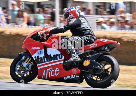 Ducati Desmosedici, Golden Era of World Superbikes, une célébration des années où la légende britannique de la course de moto Carl Fogarty a dominé, ta Banque D'Images