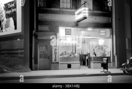 27 avril 2021, Durham, Caroline du Nord, États-Unis : Hamburger Shop, Durham, Caroline du Nord, États-Unis, U.S. Farm Security Administration, mai 1940 (crédit image : © Circa images/Glasshouse via ZUMA Press Wire) Banque D'Images