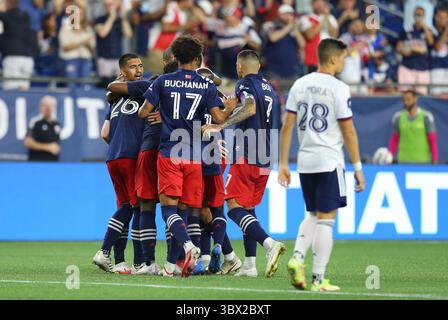 18 août 2021 ; Foxborough, ma, États-Unis; les joueurs de New England Revolution célèbrent un but lors d'un match en MLS entre D.C. United et New England Revolution au Gillette Stadium. Anthony Nesmith/CSM(image de crédit : &copy ; Anthony Nesmith/CSM via ZUMA Wire) Banque D'Images