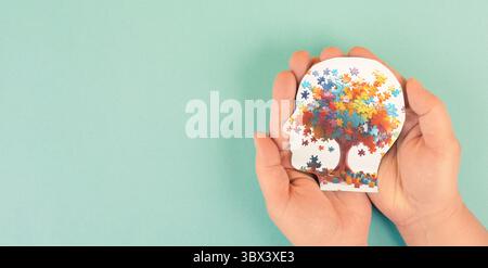 TSA autisme trouble du spectre neurodéveloppemental, déficits dans la communication et l'interaction sociales, cerveau avec déficience, hypersensibilité et Abnorma Banque D'Images