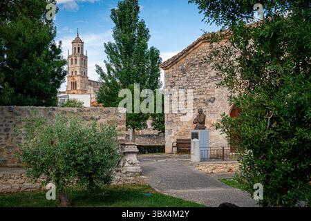 Jardin de Miguel Delibes à Santa María del Campo, Burgos, Espagne. Banque D'Images