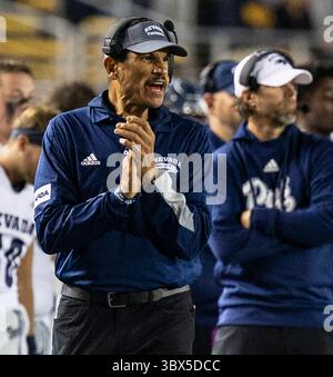 04 septembre 2021 Berkeley, CA États-Unis L'entraîneur-chef du Nevada Jay Norvell pendant le match de football NCAA entre Nevada Wolf Pack et les Golden Bears de Californie du FTX Field au California Memorial Stadium. Thurman James/CSM(image de crédit : &copy ; Thurman James/CSM via ZUMA Wire) Banque D'Images