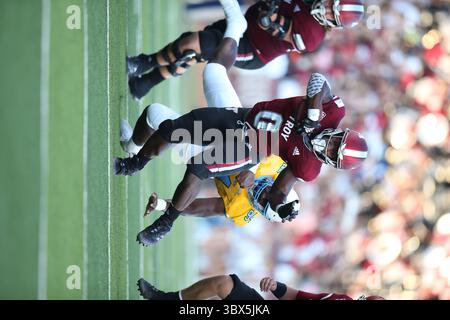 Septembre 4, 2021 : Troy Trojans Running back Kimani Vidal (0) dirige la balle pendant un match de football NCAA entre les Troy Trojans et les Jaguars du Sud au Veterans Memorial Stadium à Troy, Alabama. Brandon Sumrall/CSM(image de crédit : &copy ; Brandon Sumrall/CSM via ZUMA Wire) Banque D'Images