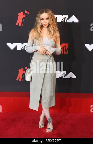 12 septembre 2021, New York, New York, États-Unis : Dove Cameron assiste aux MTV Video Music Awards 2021 au Barclays Center de Brooklyn. (Crédit image : © imageSPACE via ZUMA Press Wire) Banque D'Images
