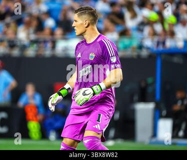 16 juillet 2025 : le gardien du Charlotte FC Kristijan Kahlina (1). Match de Ligue majeure de football entre DC United et Charlotte FC au Bank of America Stadium, Charlotte, Caroline du Nord. David Beach/CSM Banque D'Images