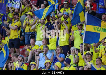 Zurich, Suisse. 18 juillet 2025. Fans de Suède lors du match quart de finale de l'UEFA Womens EURO 2025 entre la Suède et l'Angleterre au Stadion Letzigrund à Zurich, Suisse. Crédit : Agence photo indépendante/Alamy Live News Banque D'Images