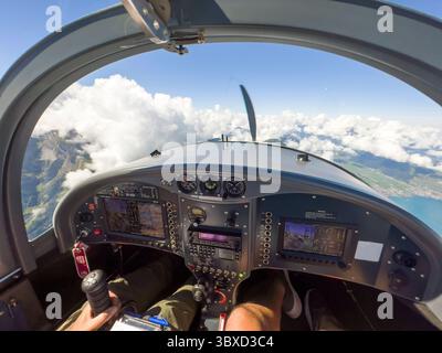 Cockpit dans un petit plan d'hélice Banque D'Images