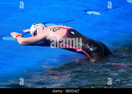 Singapour. 18 juillet 2025. Florian Wellbrock d'Allemagne réagit après la finale masculine de 5 km en eau libre aux Championnats du monde de natation 2025 à Singapour, le 18 juillet 2025. Crédit : Luo Yuan/Xinhua/Alamy Live News Banque D'Images