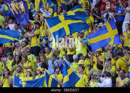 Zurich, Suisse. 18 juillet 2025. Fans de Suède lors du match quart de finale de l'UEFA Womens EURO 2025 entre la Suède et l'Angleterre au Stadion Letzigrund à Zurich, Suisse. Crédit : Agence photo indépendante/Alamy Live News Banque D'Images