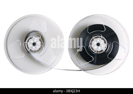 Ouvrez la cassette vidéo isolée sur le fond blanc Banque D'Images