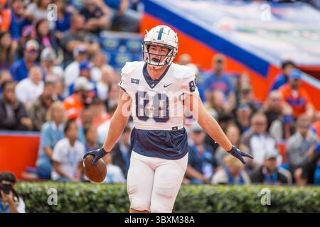 13 novembre 2021 : Samford Bulldogs Tight End Michael Vice (88) célèbre le touchdown lors du match de football NCAA entre les Samford Bulldogs et les Florida Gators au Ben Hill Griffin Stadium de Gainesville, Floride. Jonathan Huff/CSM.(image de crédit : &copy ; Jonathan Huff/CSM via ZUMA Wire) Banque D'Images