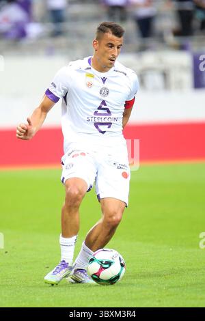 Vienne, Autriche. 18 juillet 2025. VIENNE, AUTRICHE - 18 JUILLET : Manfred Fischer de l'Autriche Wien a le ballon lors du match amical de pré-saison entre le FK Austria Wien et Hertha BSC Berlin au Generali Arena le 18 juillet 2025 à Vienne, Autriche.250718 SEPA 29 017 - 20250718 PD9450 crédit : APA-PictureDesk/Alamy Live News Banque D'Images
