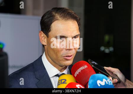 18 novembre 2021, MADRID, MADRID, ESPAGNE : Rafael Nadal, le fondateur de la Fondation Rafa Nadal assiste aux médias lors du dîner du X anniversaire de la Fondation Rafa Nadal au Consulat italien le 18 novembre à Madrid, en Espagne. (Crédit image : © Irina R. Hipolito/AFP7 via ZUMA Press Wire) Banque D'Images