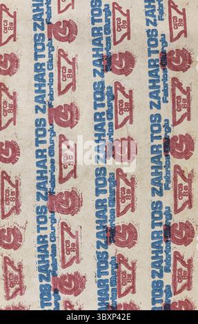 Sibiu, Roumanie - 12 novembre 2024. Emballage pour le produit vintage de sacs à sucre, à partir de 1970, entreprise d'industrialisation de betterave à sucre Giurgiu Banque D'Images