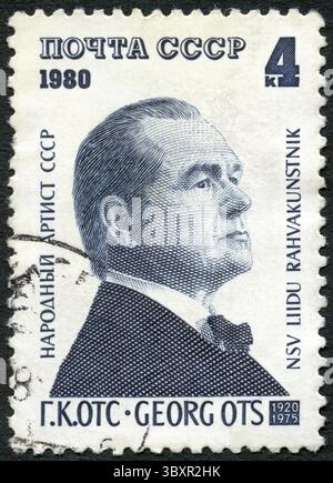 URSS - VERS 1980 : Un timbre imprimé en URSS montre Georg OTS (1920-1975), artiste estonien, vers 1980 Banque D'Images