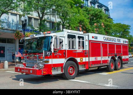 17 août 2018, Boston, Massachusetts, États-Unis : camions de pompiers de Cambridge à Harvard Yard Harvard University Cambridge Massachusetts États-Unis (crédit image : © Sergi Reboredo/ZUMA Press Wire) Banque D'Images