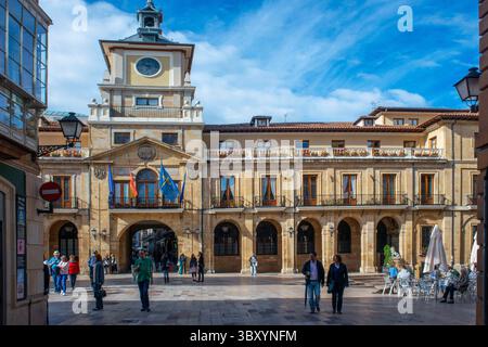 15 juin 2016, Espagne : bâtiment historique artistique Hôtel de ville dans le centre de la ville d'Oviedo, Asturies, Espagne. (Crédit image : © Sergi Reboredo/ZUMA Press Wire) Banque D'Images