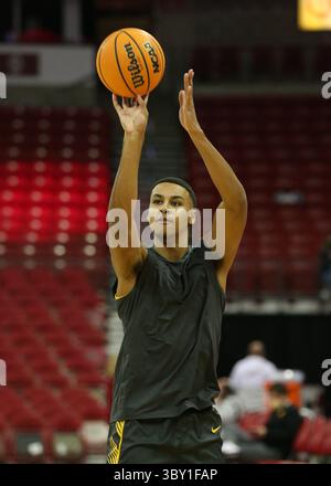 06 janvier 2022 : Keegan Murray (15 ans), attaquant des Hawkeyes de l'Iowa, lors du match de basket-ball de la NCAA entre les Hawkeyes de l'Iowa et les Badgers du Wisconsin, AU Kohl Center de Madison, WISCONSIN. Darren Lee/CSM(image de crédit : &copy ; Darren Lee/CSM via ZUMA Wire) Banque D'Images