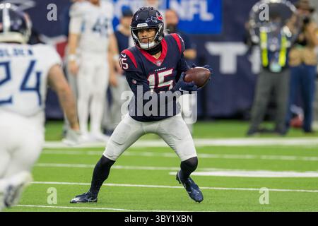 9 janvier 2022 : Chris Moore (15 ans), receveur des Texans de Houston, fait une capture pendant le 4e quart-temps d'un match de football NFL entre les Titans du Tennessee et les Texans de Houston au NRG Stadium de Houston, Texas. Les Titans ont gagné le match 28 à 25...Trask Smith/CSM(Credit image : &copy ; Trask Smith/CSM via ZUMA Wire) Banque D'Images