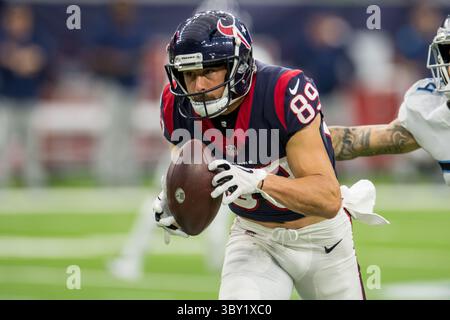 9 janvier 2022 : le receveur Danny Amendola (89 ans) fait une capture pendant le 4e quart-temps d'un match de football NFL entre les Titans du Tennessee et les Texans de Houston au NRG Stadium de Houston, Texas. Les Titans ont gagné le match 28 à 25...Trask Smith/CSM(Credit image : &copy ; Trask Smith/CSM via ZUMA Wire) Banque D'Images