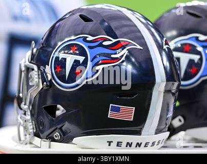 9 janvier 2022, Houston, Texas, États-Unis : casque Tennessee Titans en marge du match contre les Texans de Houston au NRG Stadium. Crédit obligatoire : Maria Lysaker/ZUMA Press. (Crédit image : © Maria Lysaker/ZUMA Press Wire) Banque D'Images