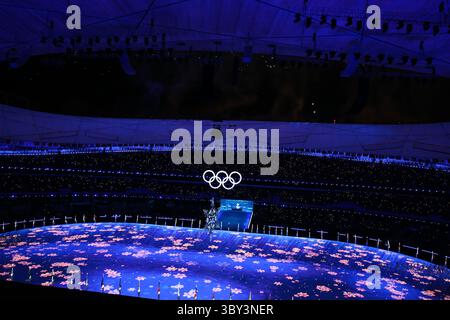 20 février 2022, Pékin, Hebei, Chine : feux d'artifice lors de la cérémonie de clôture des Jeux olympiques d'hiver de Pékin 2022 au stade olympique le 20 février 2022 à Pékin, Chine (crédit image : © Mickael Chavet/ZUMA Press Wire) Banque D'Images
