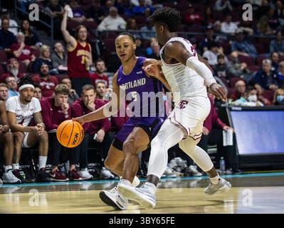 05 mars 2022 Las Vegas, NV, États-Unis le garde de Portland Chris Austin (5) va au panier lors du match des quarts de finale du tournoi de basket-ball masculin de la NCAA West Coast Conference entre les pilotes de Portland et les Broncos de Santa Clara. À Orleans Arena Las Vegas, Nevada. Thurman James / CSM(crédit image : © Thurman James/CSM via ZUMA Press Wire) Banque D'Images