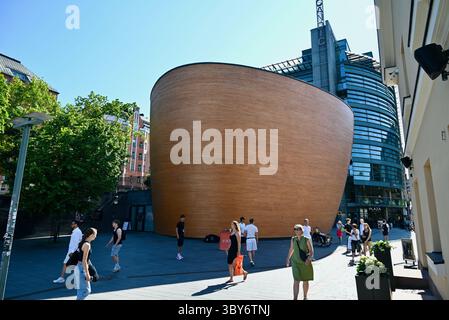 helsinki finlande divers endroits personnes et lieux touristiques- Kamppi Chapel Kampin kappeli Banque D'Images