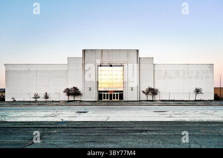 1er décembre 2020, Rochester, New York, États-Unis d'Amérique : L'ancien grand magasin Macyâ€™s reste vide au Marketplace Mall situé à Henrietta, New York, États-Unis. (Crédit image : © Alan Schwartz/ZUMA Press Wire) Banque D'Images
