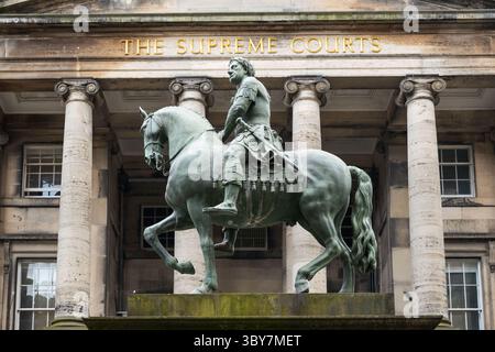 Statue de Charles II, Place du Parlement, High Street, Édimbourg Banque D'Images