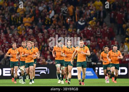 Brisbane, Australie. 19 juillet 2025.les joueurs de Wallabies d'Australie reviennent après avoir marqué un essai pendant le premier match de la série entre les Wallabies d'Australie et les Lions britanniques et irlandais au Suncorp Stadium le 19 juillet 2025 à Brisbane, en Australie. (Photo de Izhar Khan) strictement pour usage éditorial. AUCUNE LICENCE POUR LES IMPRESSIONS GRAND PUBLIC. Crédit : Izhar Ahmed Khan/Alamy Live News/Alamy Live News Banque D'Images