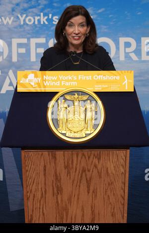11 février 2022, Wainscott, NY, États-Unis : la gouverneure de l'État de New York, KATHY HOCHUL, a prononcé un discours lors de l'inauguration du projet éolien de South Fork à Wainscott, NY.11 février 2022. (Crédit image : © Sonia Moskowitz Gordon/ZUMA Press Wire) Banque D'Images