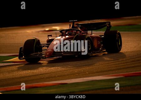 24 février 2022, Montmelo, Espagne : CHARLES LECLERC de Monaco et la Scuderia Ferrari pilotent lors de la deuxième journée des essais de pré-saison FIA de formule 1 2022 sur le circuit de .Barcelona-Catalunya à Montmelo, Espagne. (Crédit image : © James Gasperotti/ZUMA Press Wire) Banque D'Images