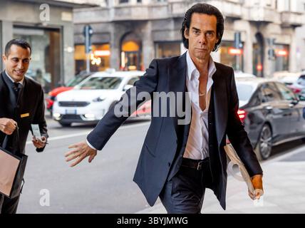 13 janvier 2023, Milan, Italie : LA GROTTE DU musicien NICK est vue lors de la Fashion week de Milan automne/hiver 2023/2024 à Milan. (Crédit image : © Mairo Cinquetti/SOPA images via ZUMA Press Wire) Banque D'Images