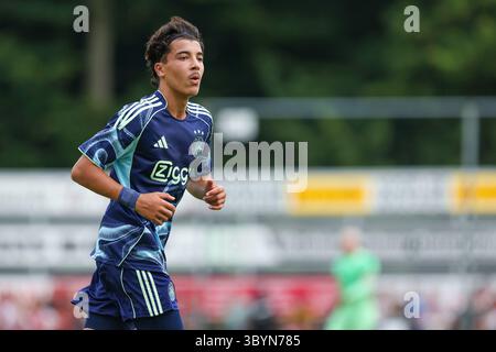 Oldebroek, pays-Bas. 19 juillet 2025. OLDEBROEK, PAYS-BAS - 19 JUILLET : lors du match amical de pré-saison entre AFC Ajax et KV Malines à OWIOS le 19 juillet 2025 à Oldebroek, pays-Bas. (Photo de Ben Gal/Orange Pictures) crédit : Orange pics BV/Alamy Live News Banque D'Images