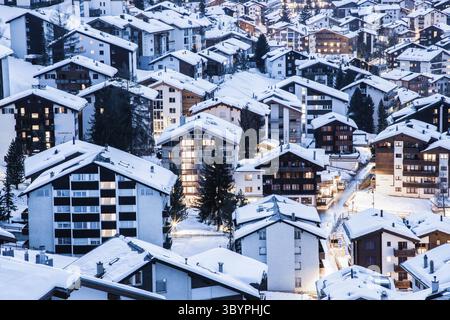 Vue imprenable sur le pic Matterhorn depuis Zermatt Banque D'Images