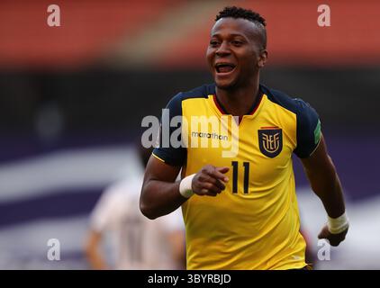 13 octobre 2020, Quito, Equateur : L'Equateur Michael Estrada célèbre après avoir marqué contre l'Uruguay, lors d'un match pour les qualifications sud-américaines pour la Coupe du monde de la FIFA Qatar 2022, entre l'Equateur et l'Uruguay, au stade Liga Deportiva Universitaria, à Quito, Equateur, le 13 octobre 2020. (Crédit image : © Jose Jacome/POOL via ZUMA Press Wire) Banque D'Images