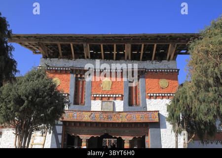 Le Jambay Lhakhang est un temple et situé à Bumthang (Jakar) au Bhoutan, Bhoutan Banque D'Images