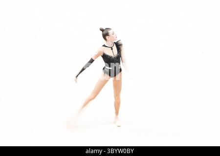 Milan, Italie. 20 juillet 2025. Varfolomeev Darja de GER vu en action lors de la compétition des clubs dans la finale de la Coupe du monde de gymnastique rythmique FIG 2025 Milan au Forum Unipol. Photo Tiziano Ballabio crédit : Tiziano Ballabio/Alamy Live News Banque D'Images